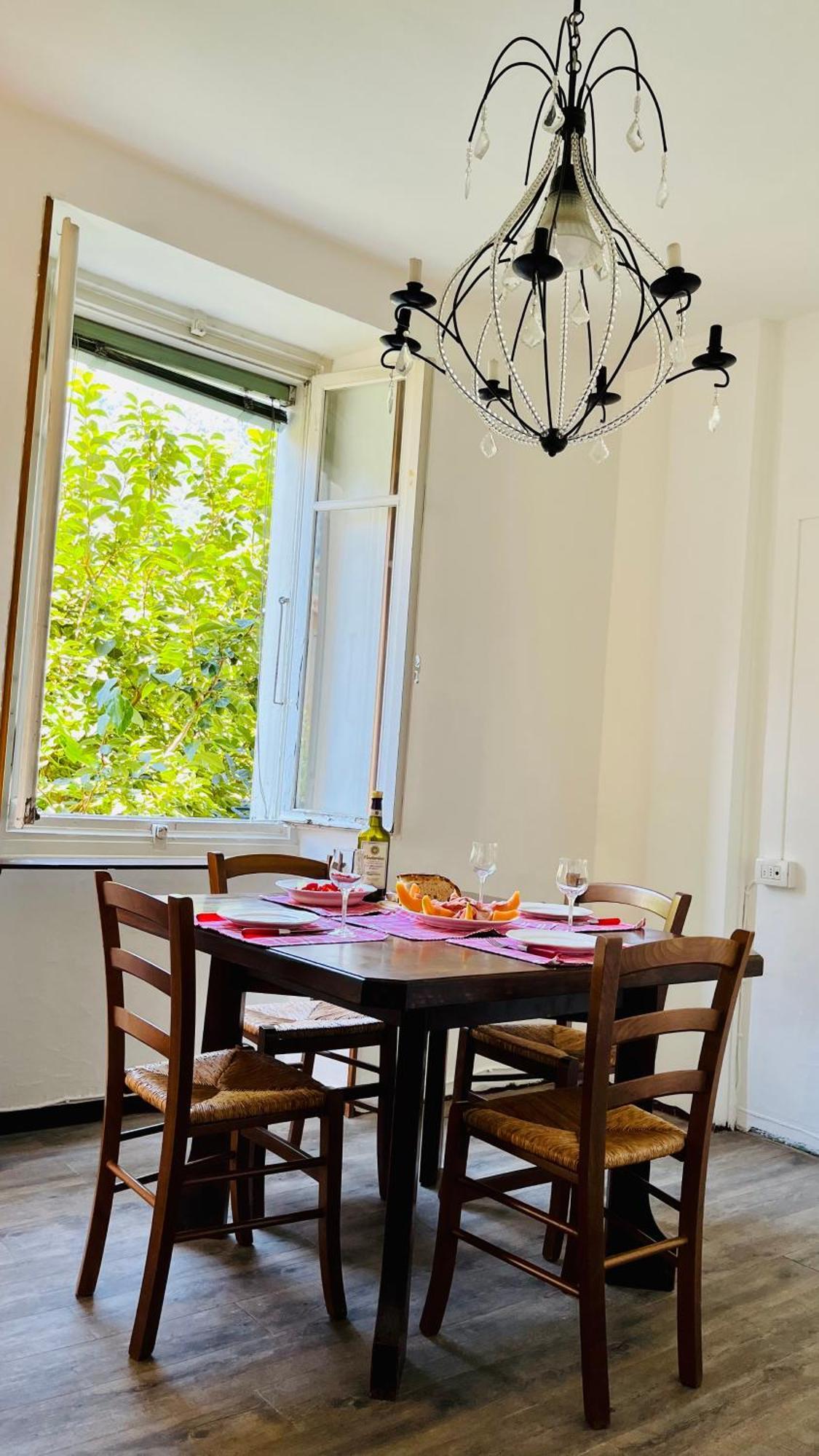 Antica Casa Storica Con Giardino Apartment Domodossola Exterior foto