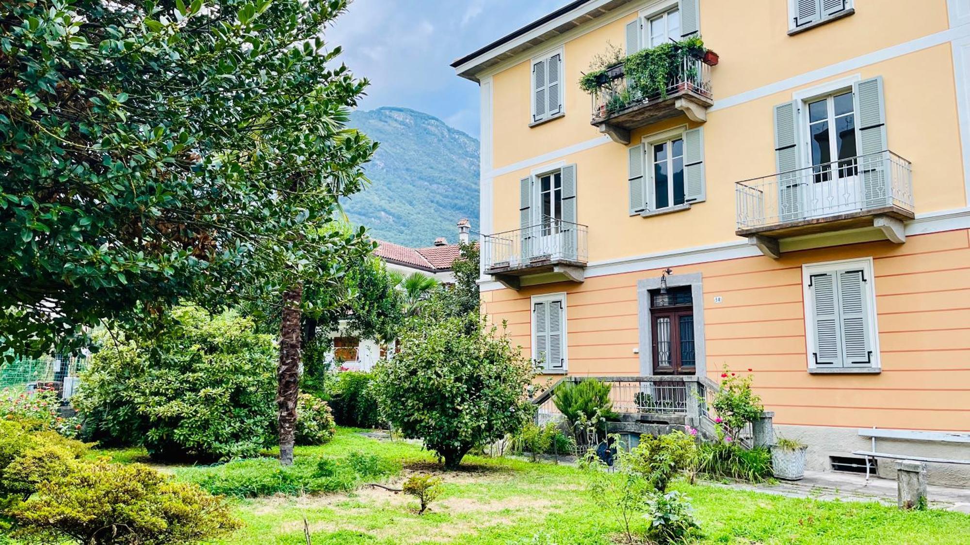 Antica Casa Storica Con Giardino Apartment Domodossola Exterior foto